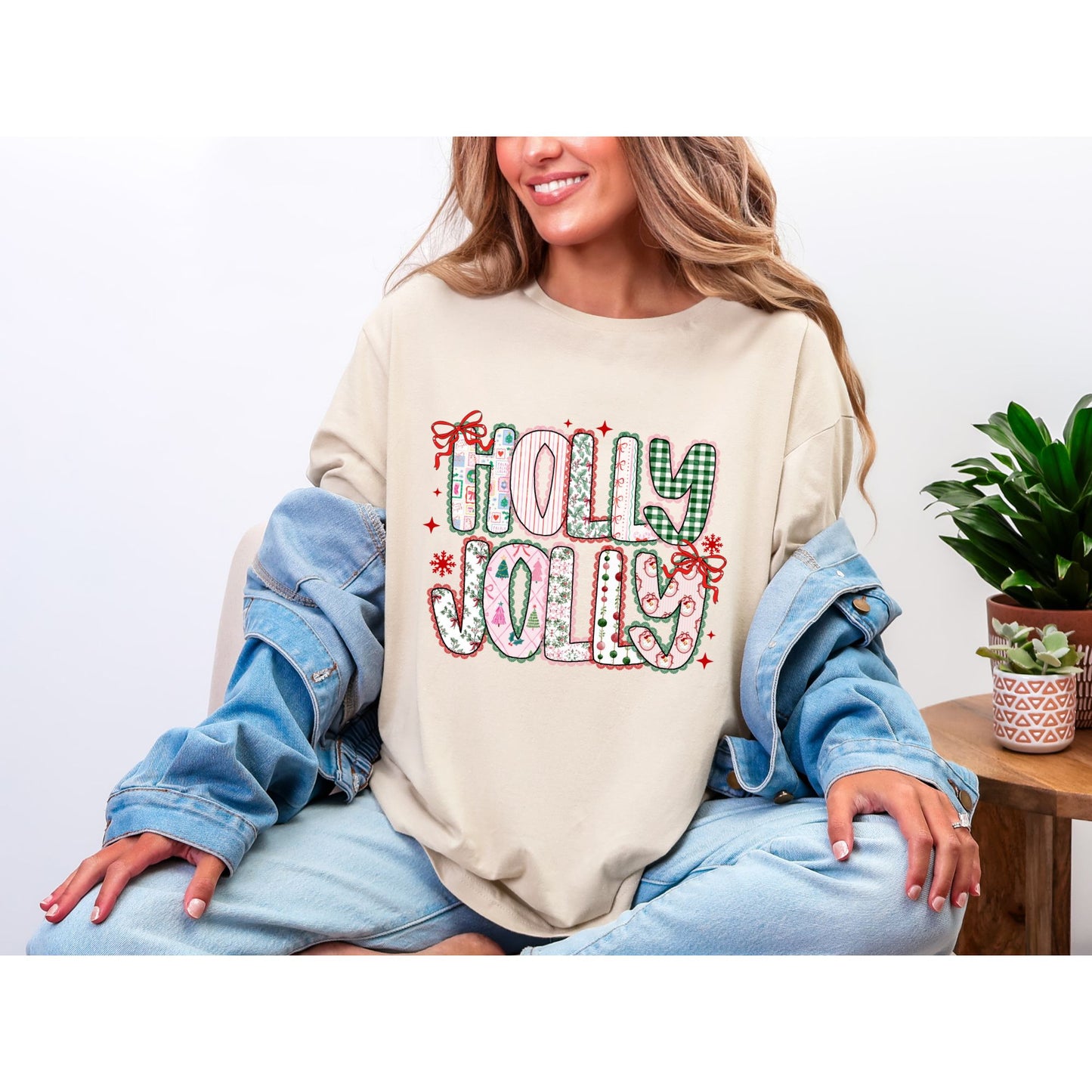 ✨ Holly Jolly Christmas Tee 🎀