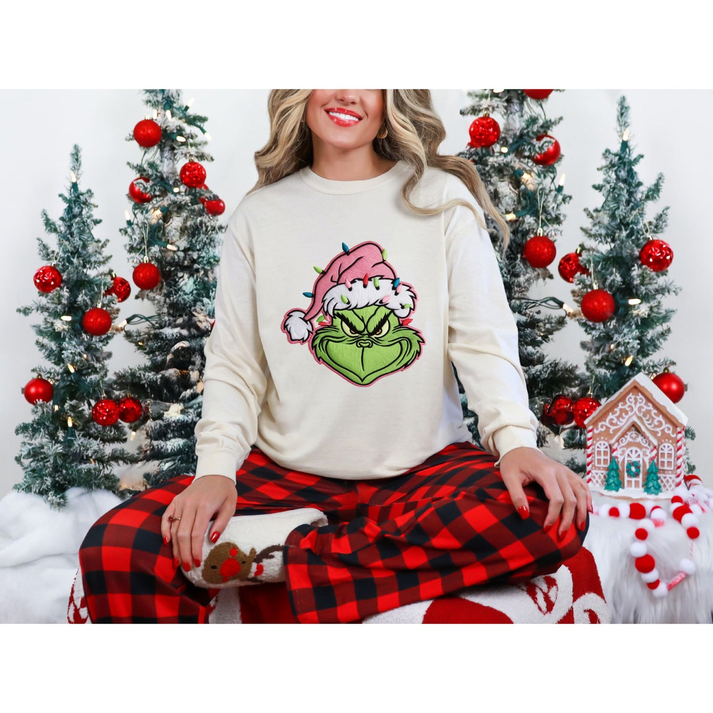 🎅💗 Festive Grinch Tee