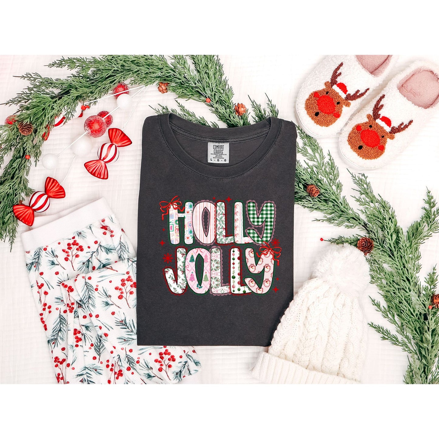 ✨ Holly Jolly Christmas Tee 🎀